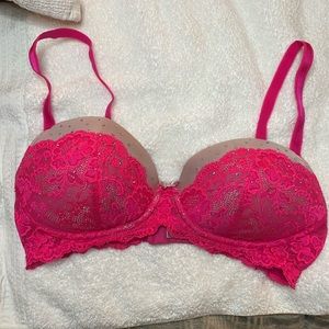 Victoria’s Secret:Dream Angels Lined Demi-Hot Pink w/lace & sequins..size 34D..